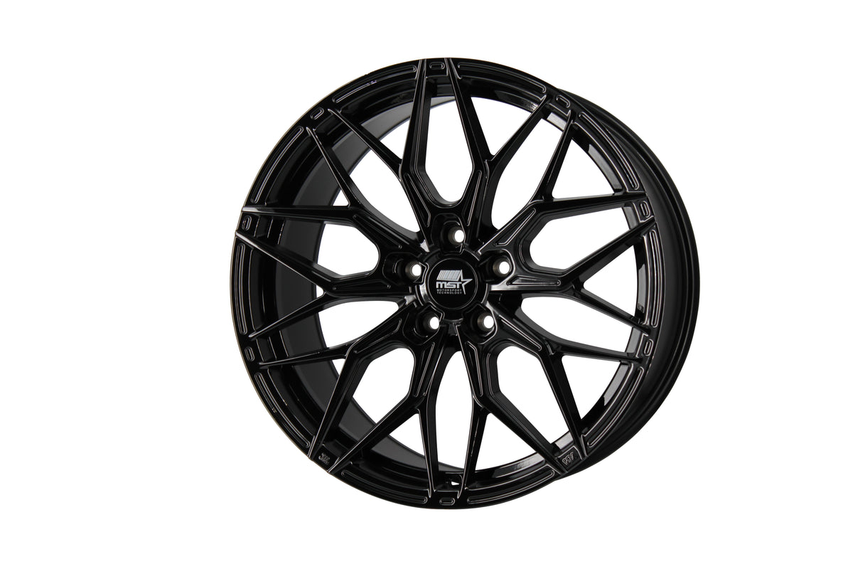 MT02 19x9.5 +38 Gloss Black