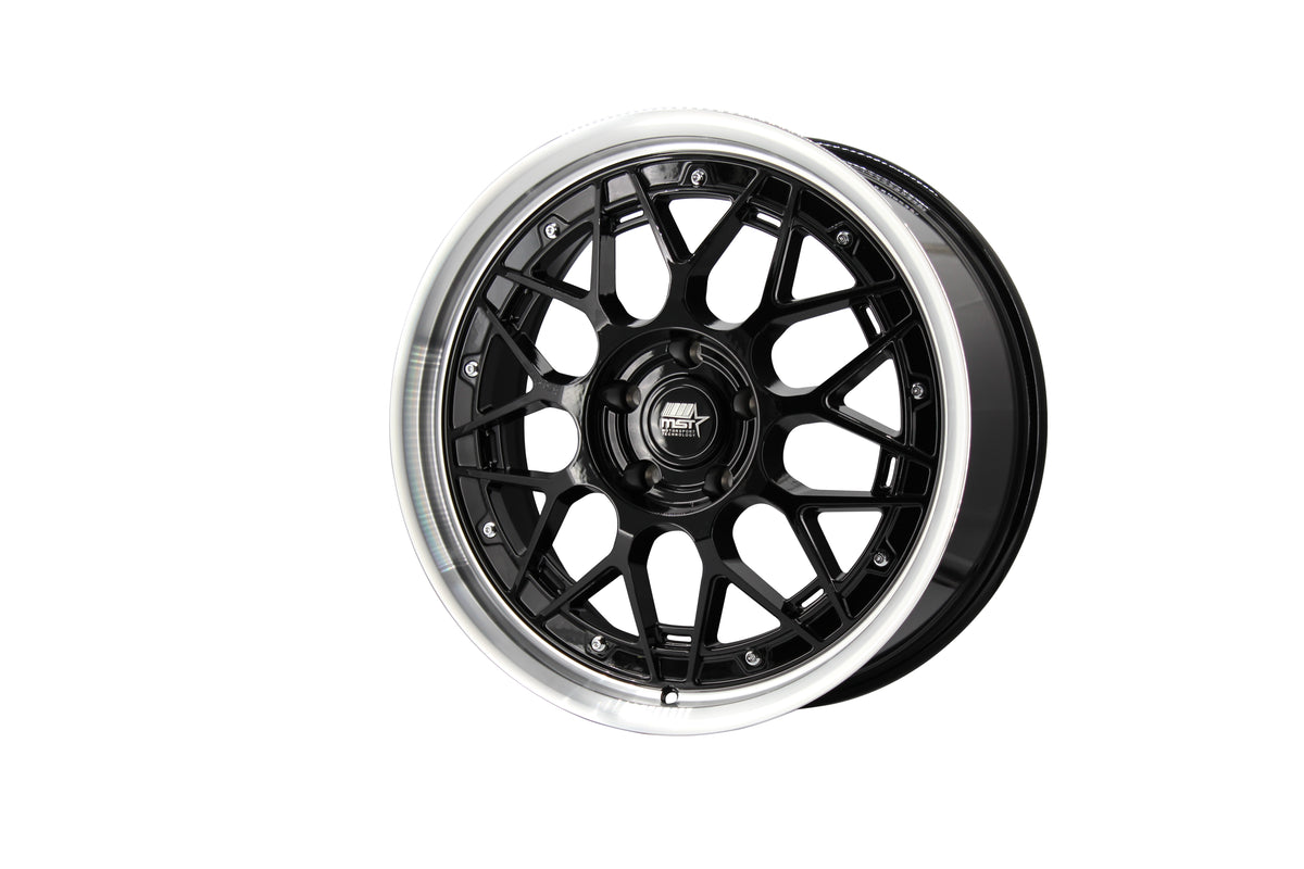MT03 19x8.5 +35 Glossy Black w/ Machined Lip