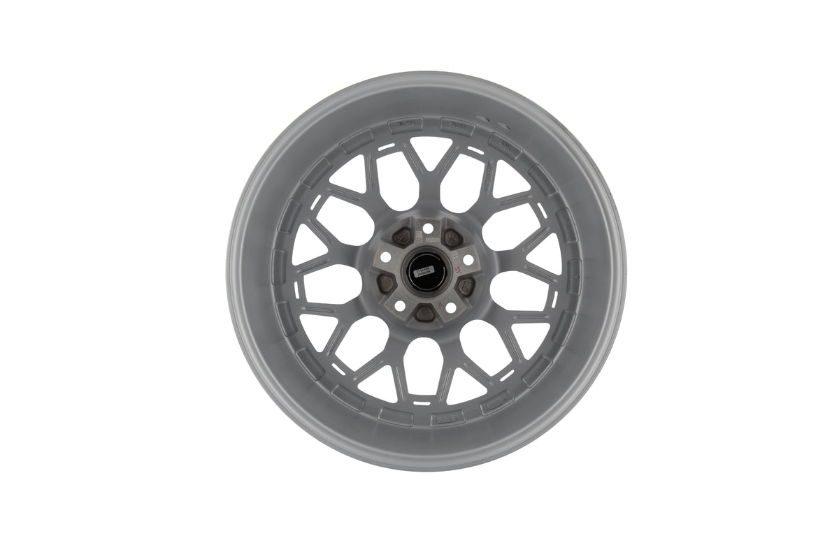 MT03 19x9.5 +35 Silver w/ Machined Lip