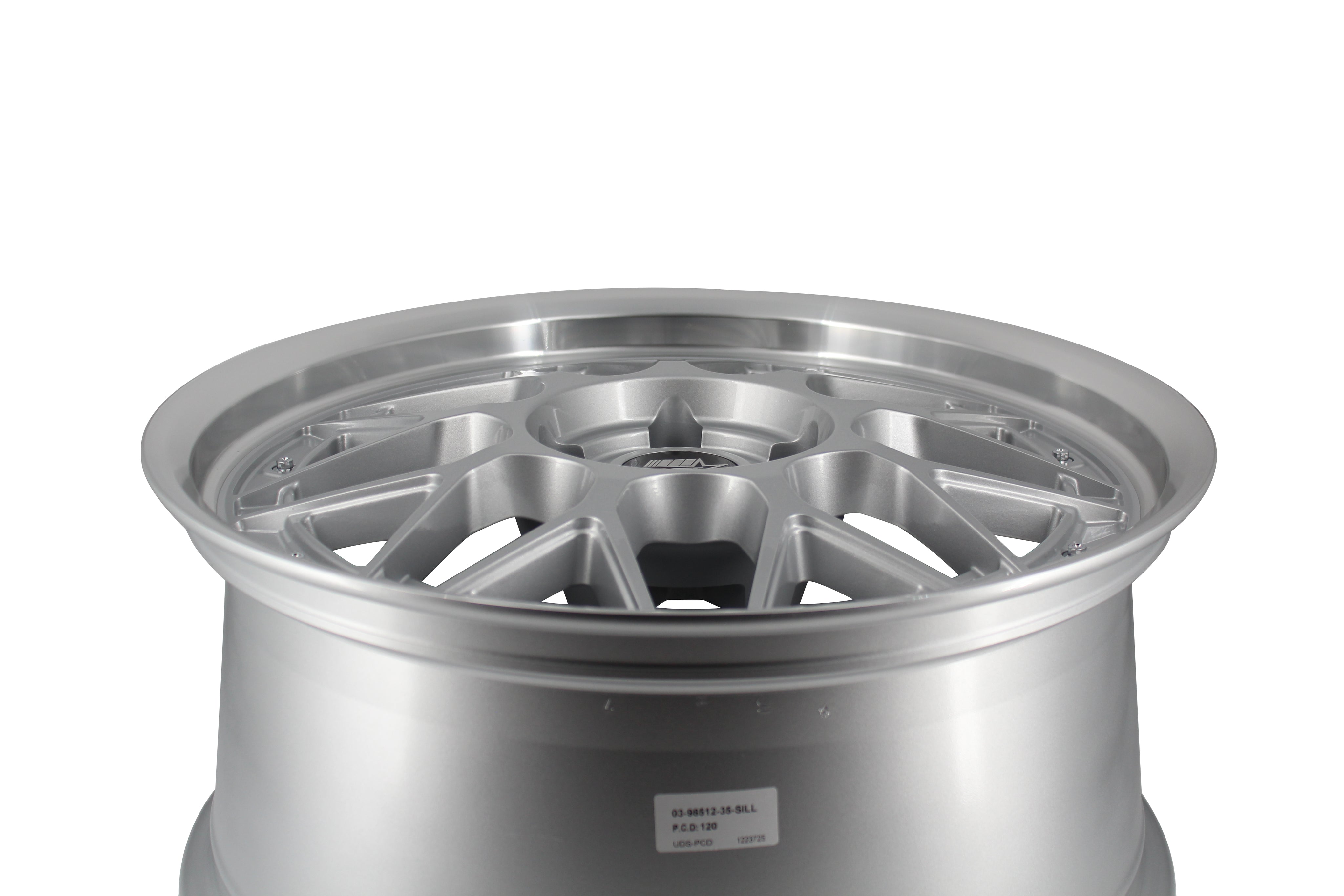 MT03 19x9.5 +35 Silver w/ Machined Lip