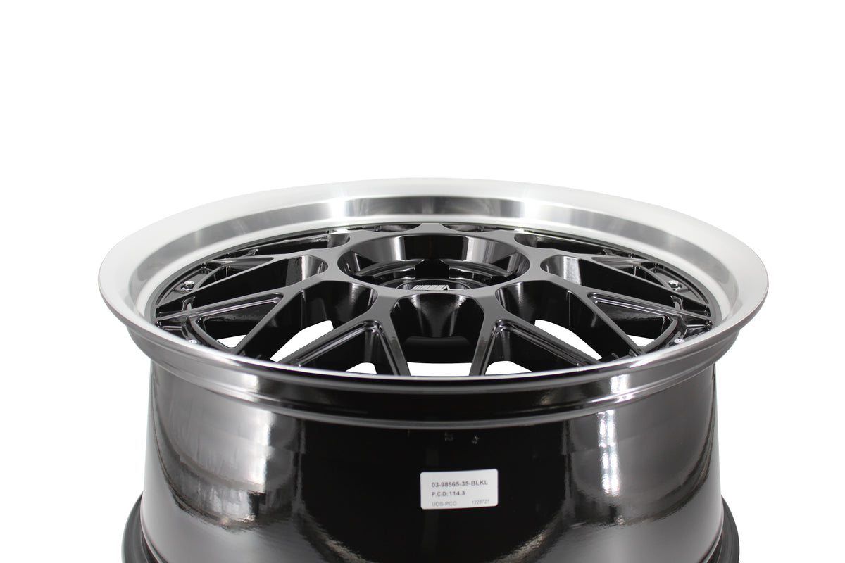 MT03 19x8.5 +35 Glossy Black w/ Machined Lip