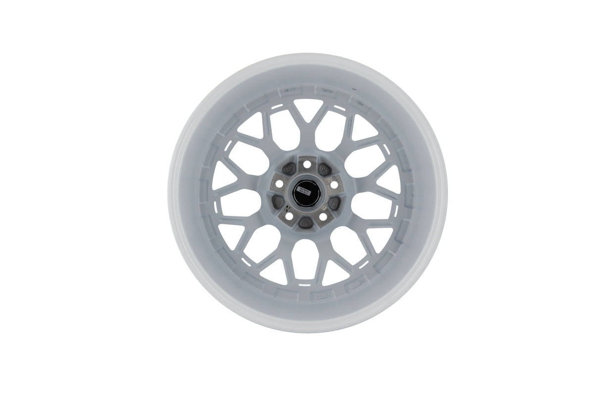 MT03 19x8.5 +35 White w/ Machined Lip