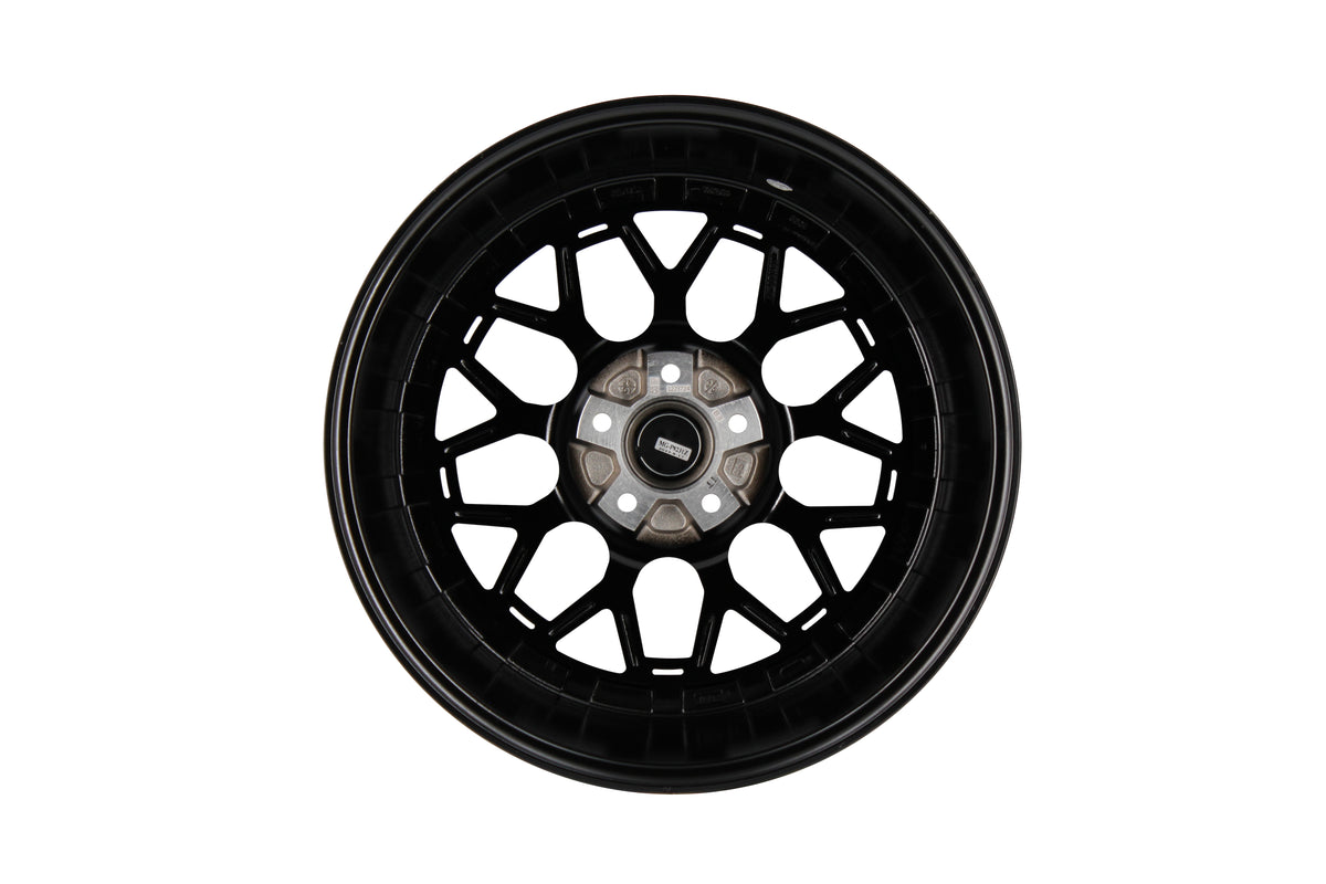 MT03 19x9.5 +35 Black w/ Machined Lip