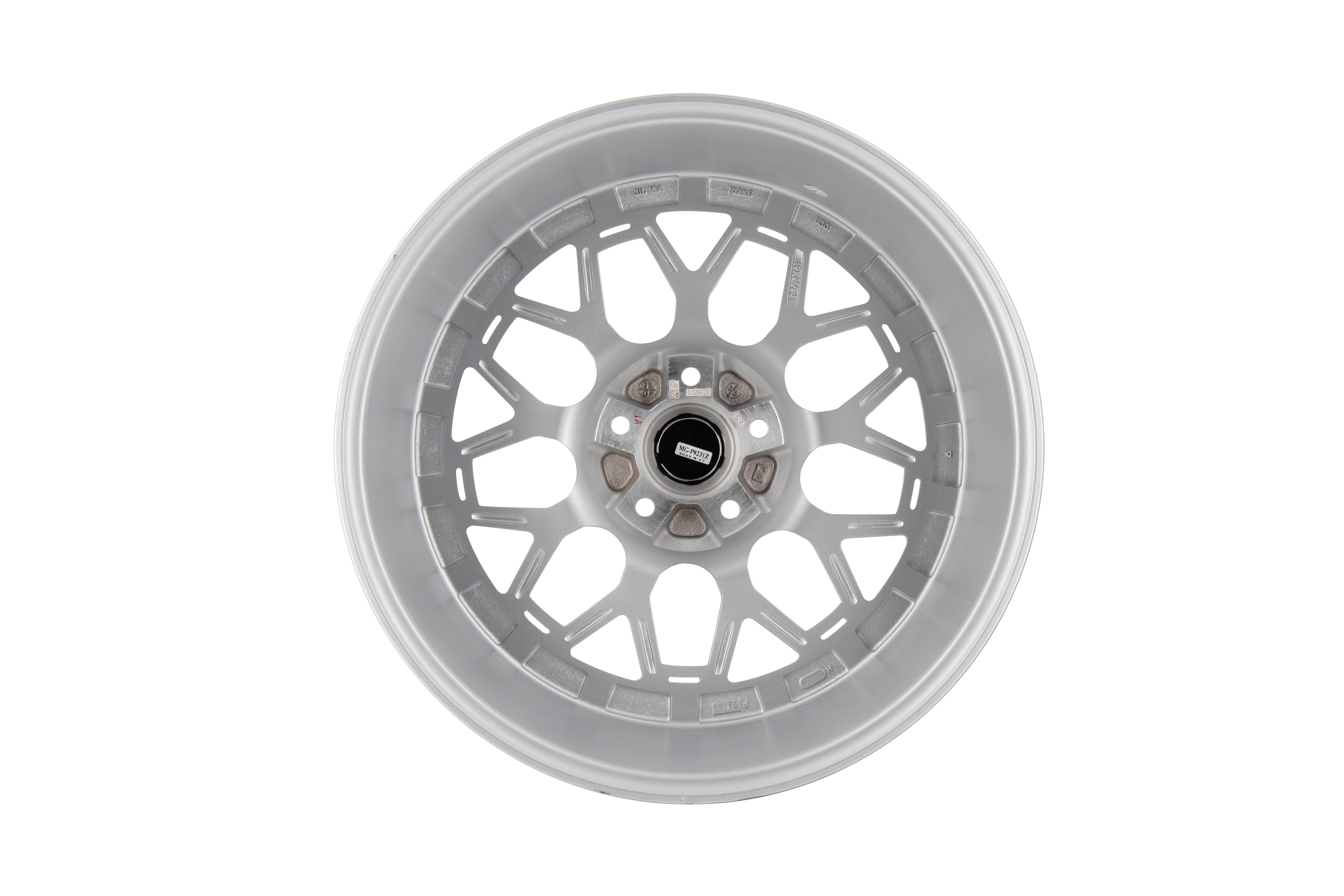 MT03 19x9.5 +35 Silver w/ Machined Lip