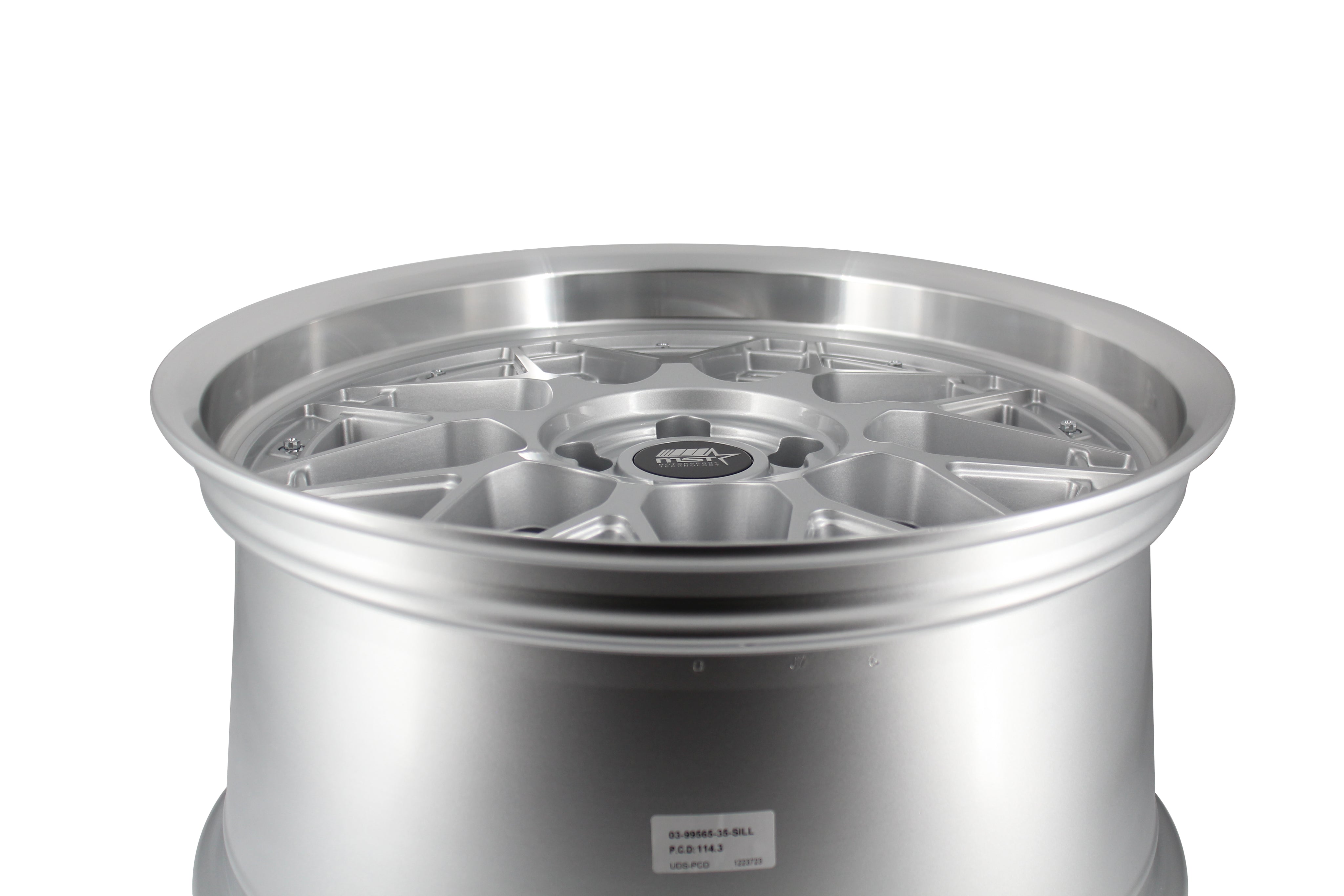 MT03 19x9.5 +35 Silver w/ Machined Lip