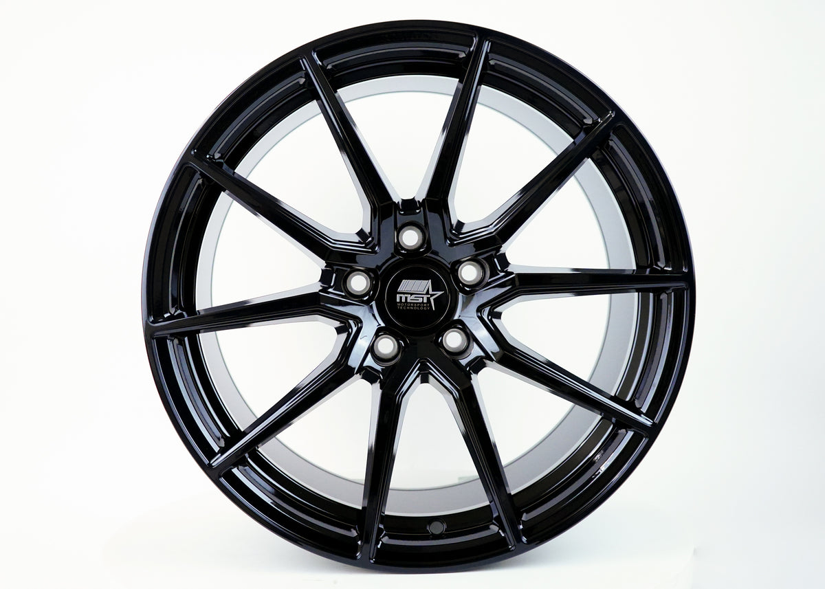 Delta Glossy Black 18x9.5 5x114.3 Offset +38 | MST Wheels – MSTWheels