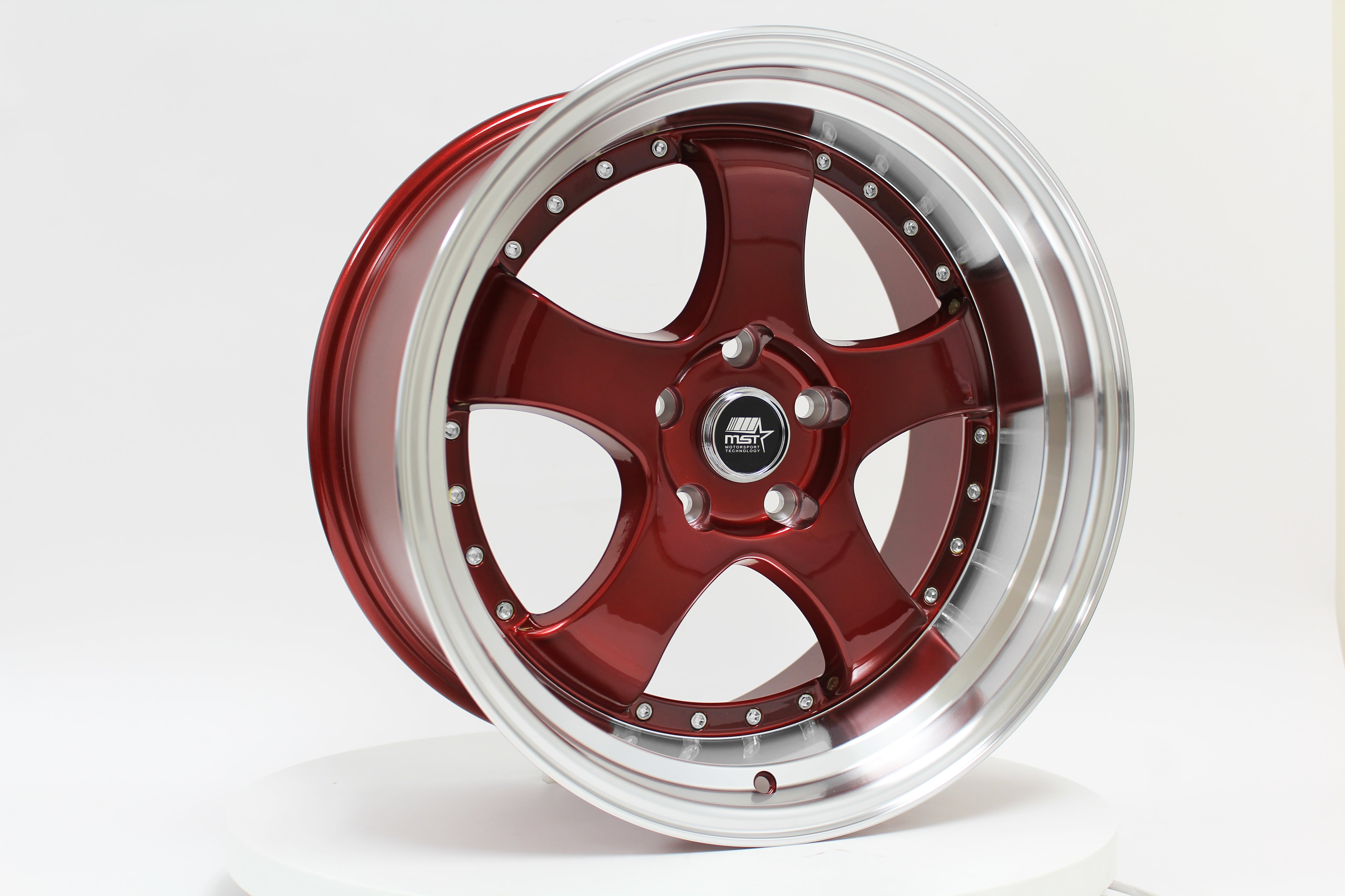MT07 Candy Red w/Machined Lip 18x9.5 5x114.3 Offset +20 | MST