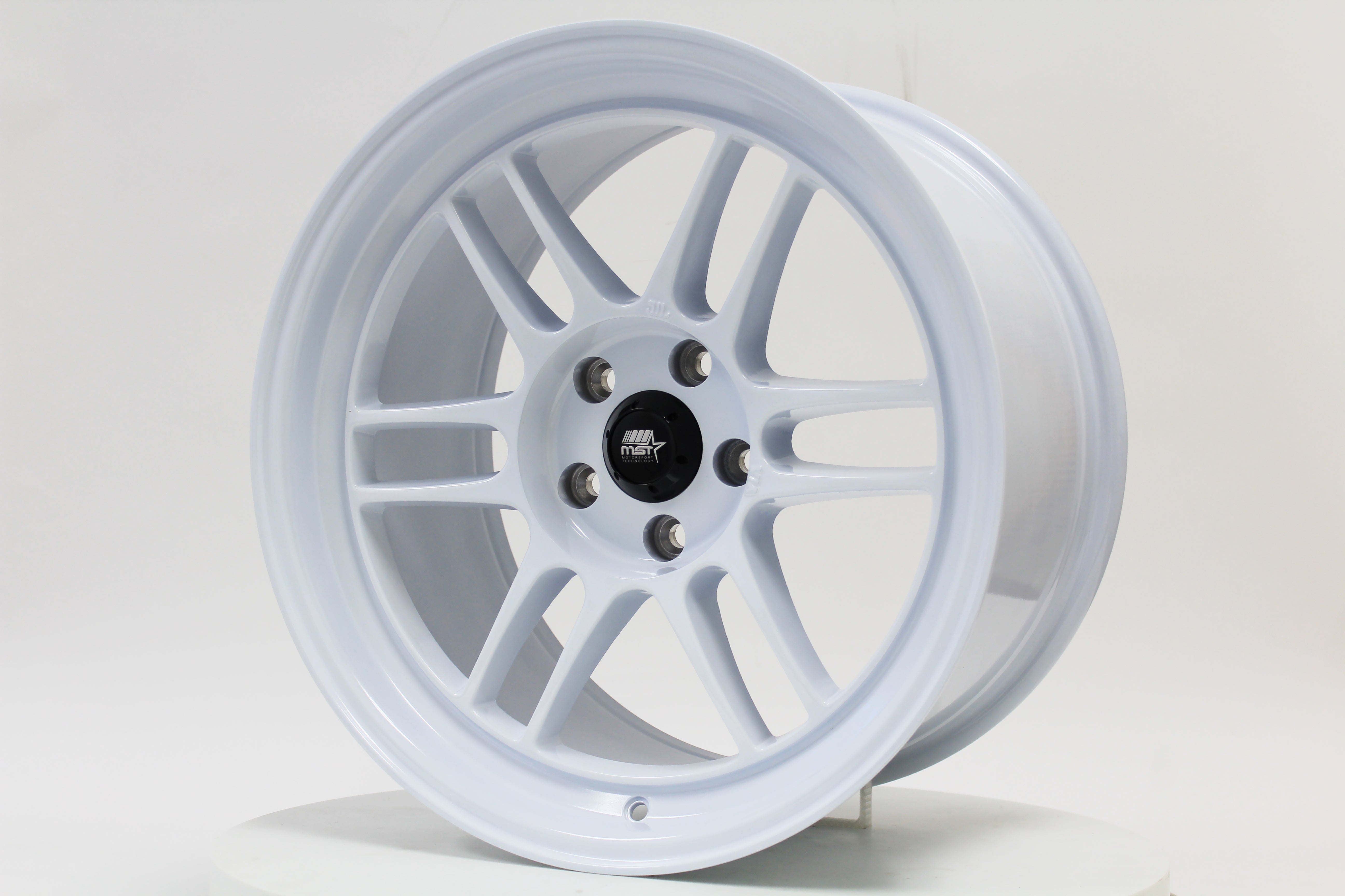 Suzuka Alpine White 18X9.5 5x114.3 Offset +25 | MST Wheels – MSTWheels